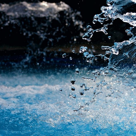Eau de roche / Rock water